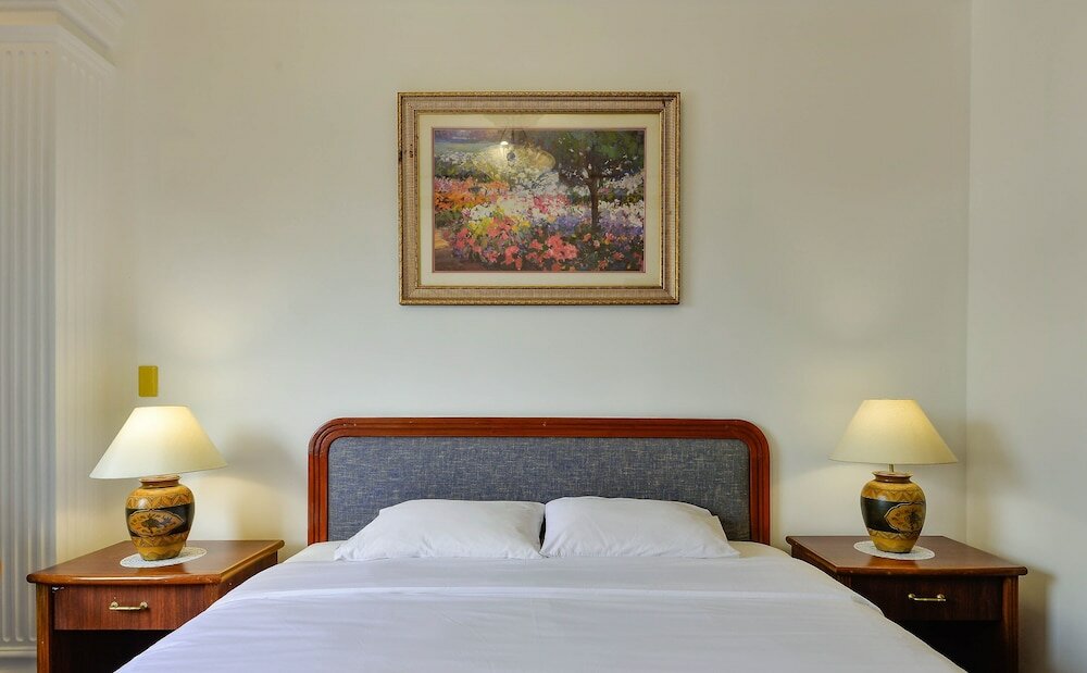 Фото The Spring Hotel