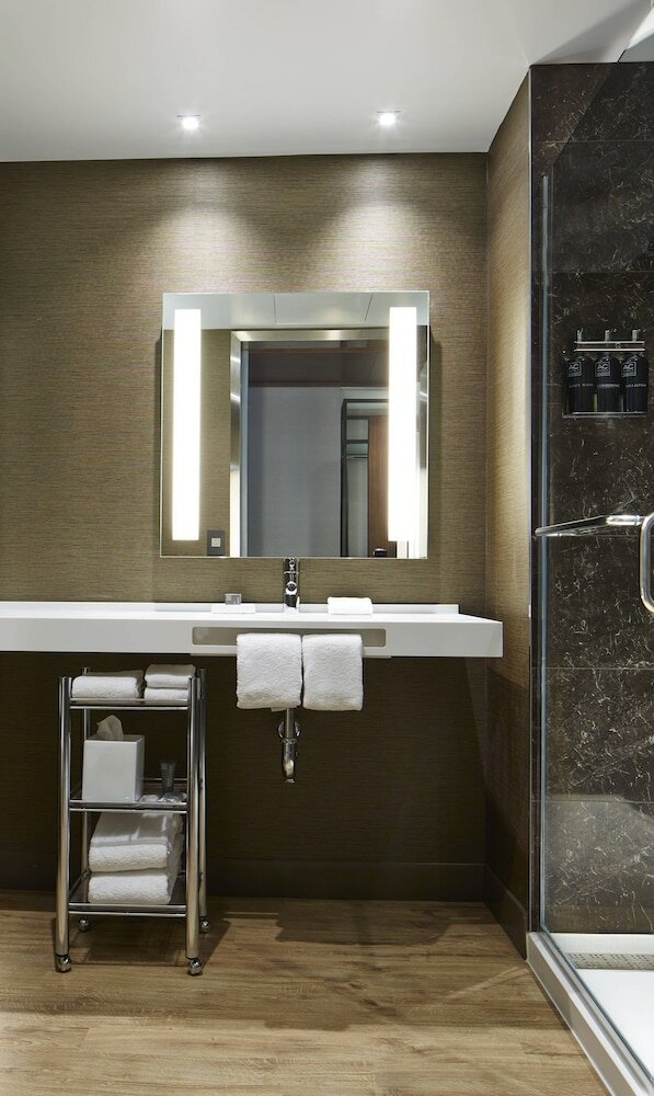 Фото Ac Hotel by Marriott Portland Downtown