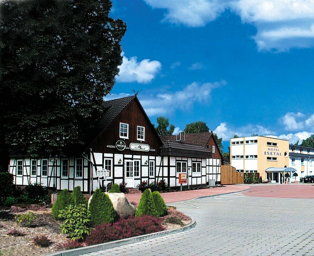 Фото 152103475060