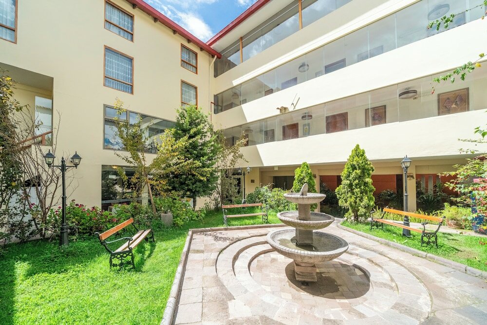 Фото отеля 2