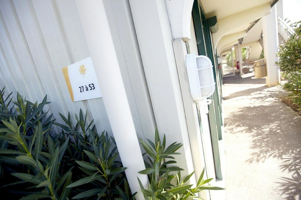 Фото Hotel Première Classe Salon De Provence