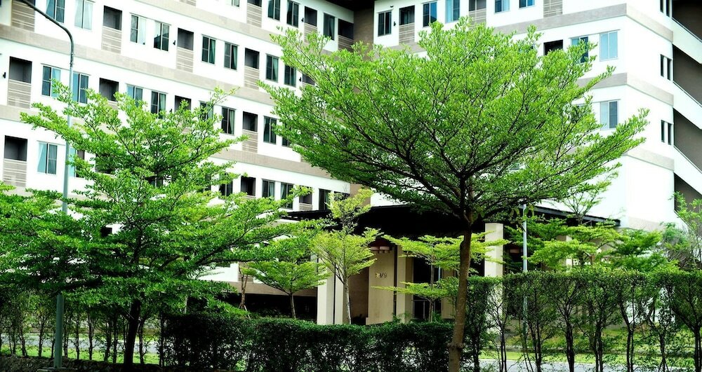 Фото J. Park Hotel