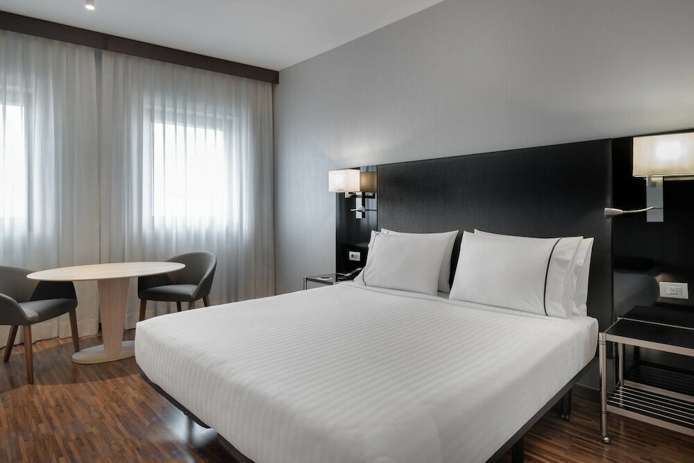 Фото Ac Hotel Milano by Marriott