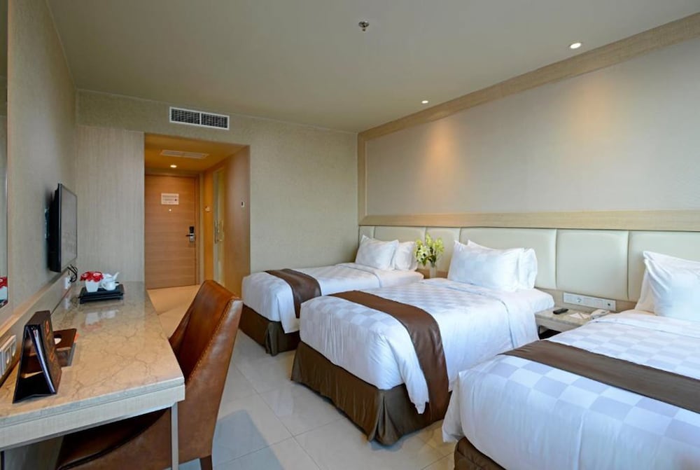 Фото Aria Centra Hotel Surabaya