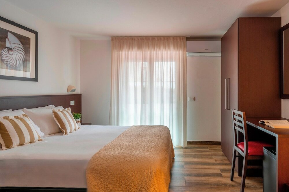 Фото Hotel Carmen