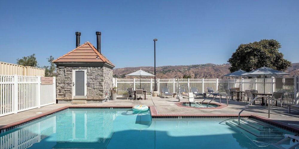 Фото Ayres Suites Yorba Linda