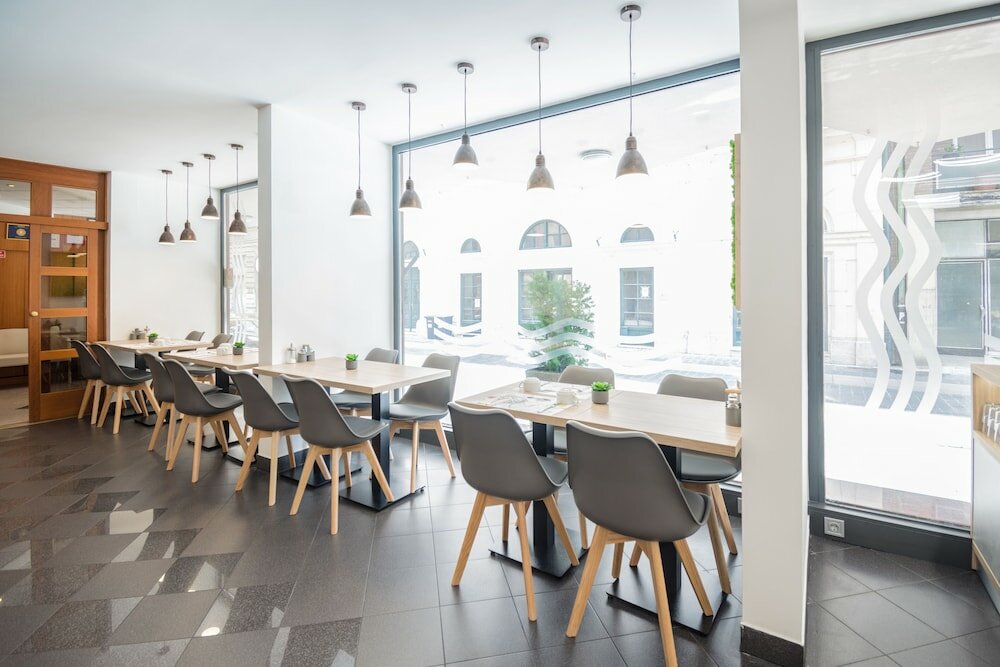 Фото Hotel Orion Várkert