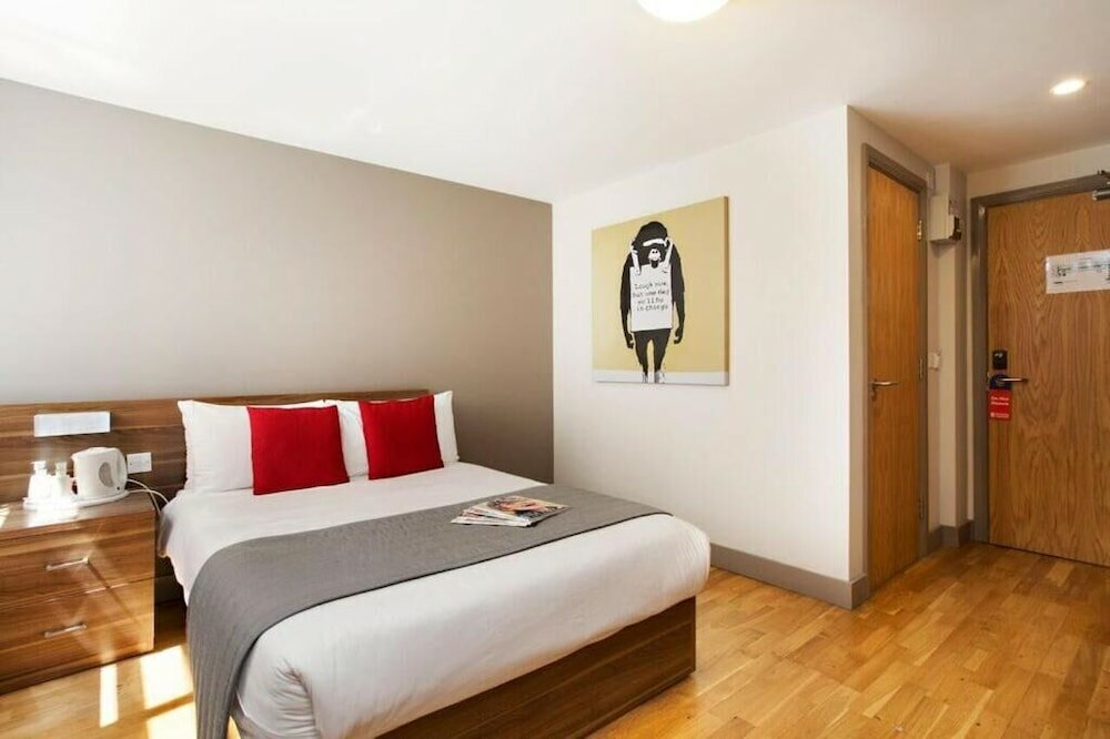 Фото Britannia Study Hotel