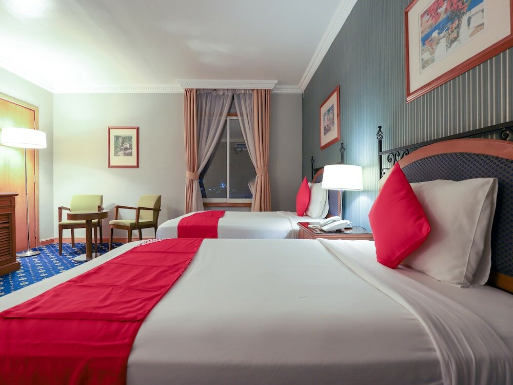 Фото Oyo 328 City Plaza Hotel