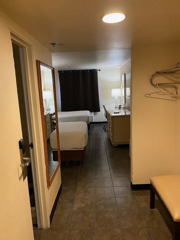 Фото Lucky Club Casino and Hotel