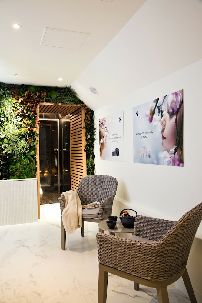 Фото Hotel St Pétersbourg Opéra & SPA