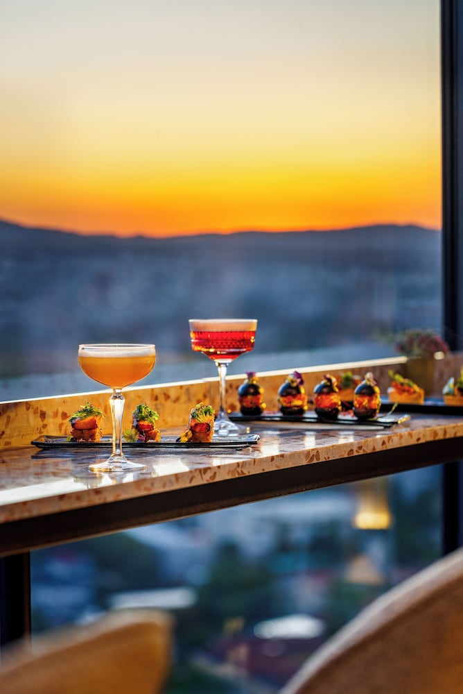 Фото Grand Hotel Millennium Sofia