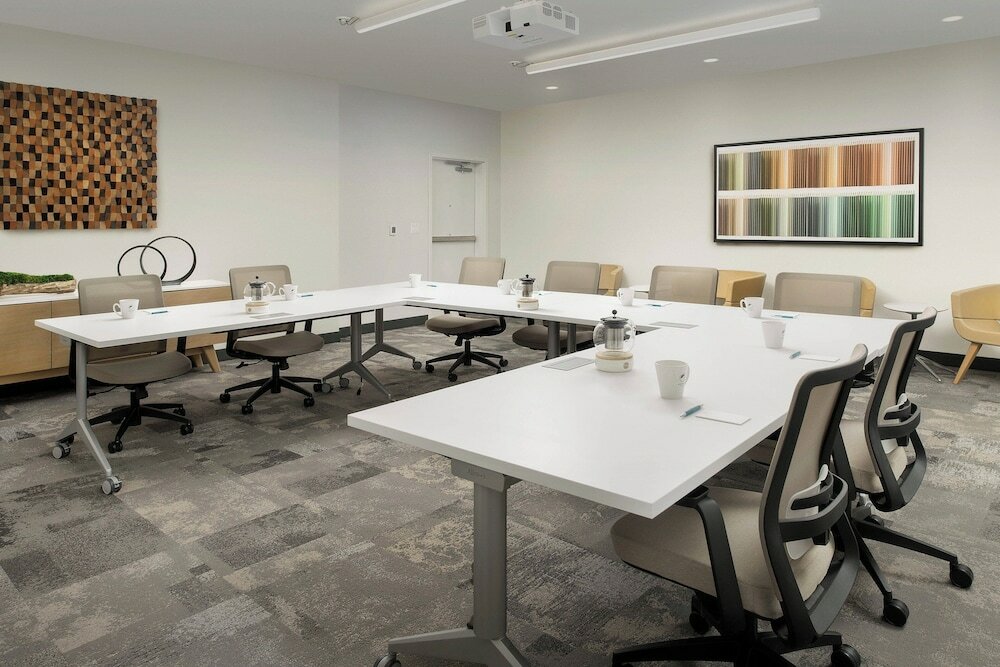 Фото Element Portland Beaverton