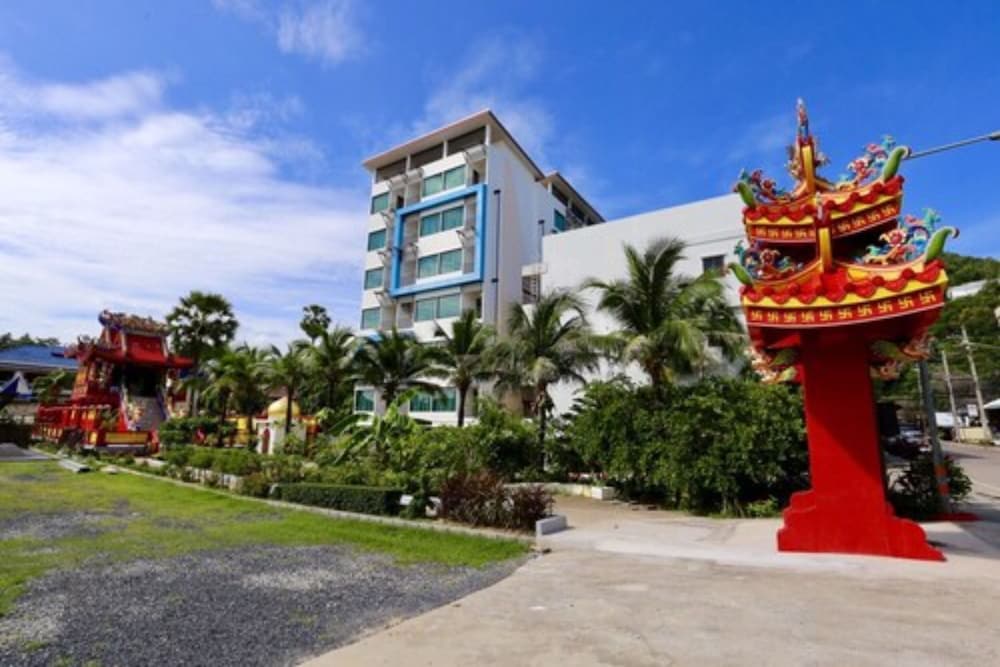 Фото The BluEco Hotel