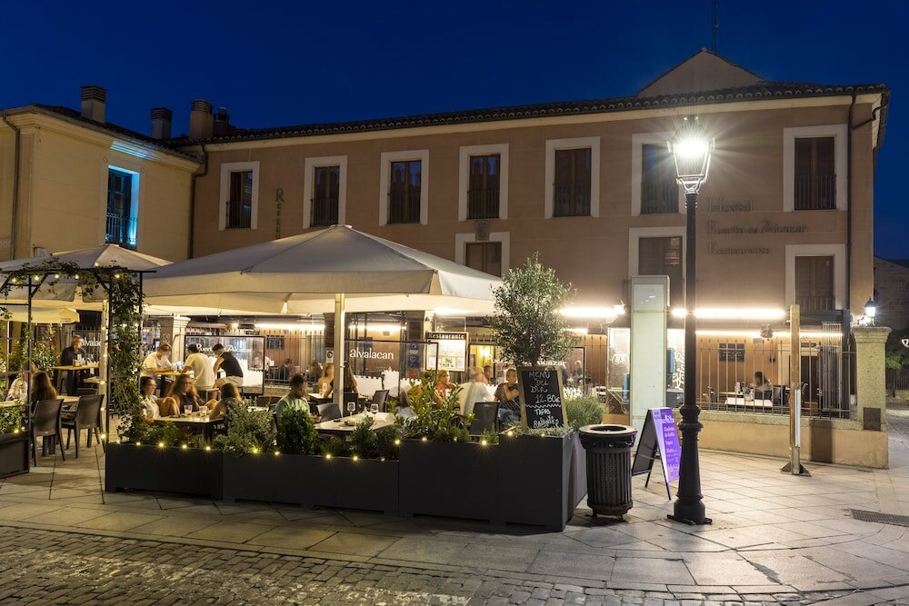 Фото Hostal Restaurante Puerta del Alcázar