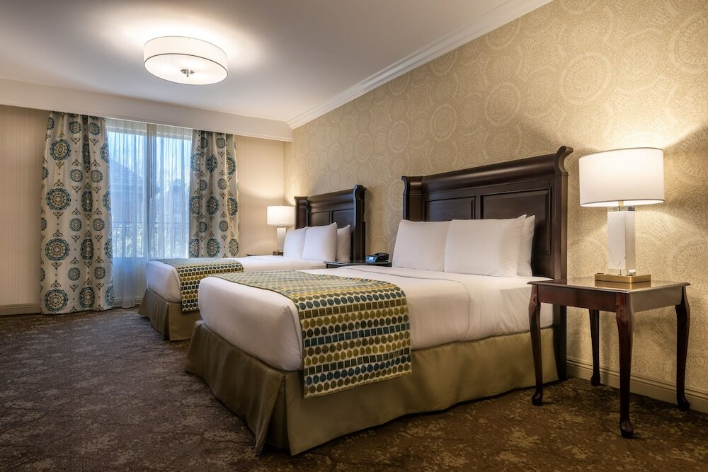 Фото Ayres Hotel Seal Beach