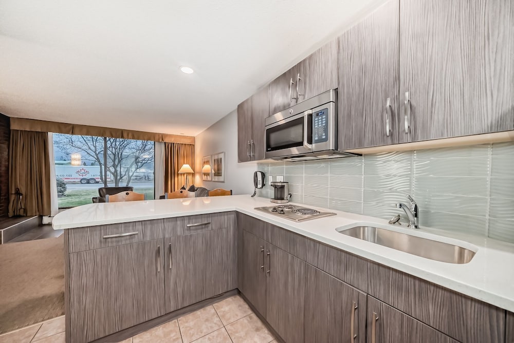 Фото Jasper Inn & Suites by INNhotels