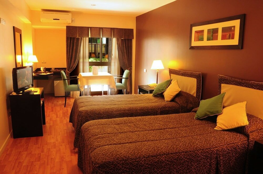 Фото Gran Hotel Continental
