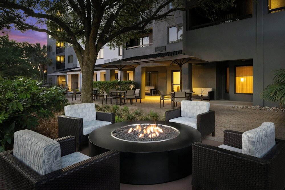 Фото Courtyard by Marriott Myrtle Beach Barefoot Landing