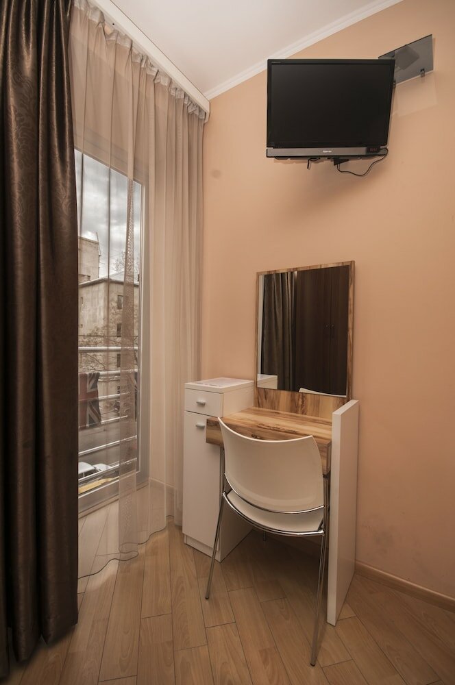 Фото London Palace Tbilisi