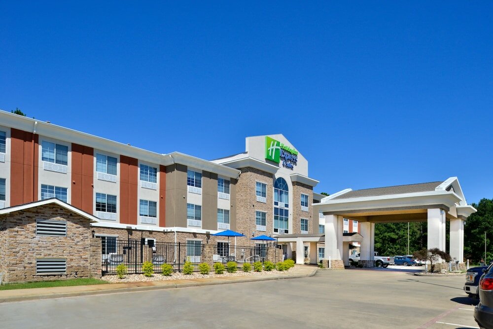 Фото Holiday Inn Express & Suites Carthage