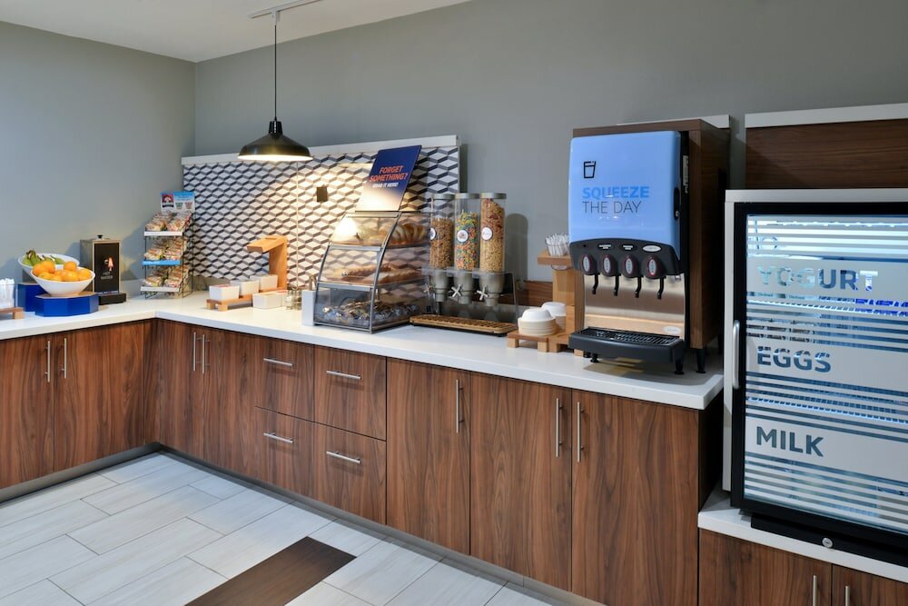 Фото Holiday Inn Express & Suites Carthage