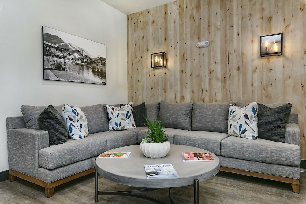 Фото Silver Creek Hotel