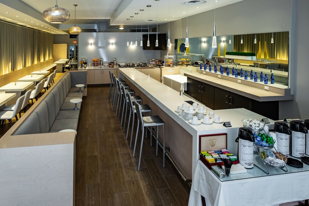 Фото Bell Tower Hotel