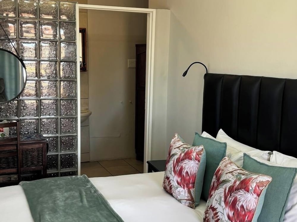 Фото Angels Haven Guesthouse