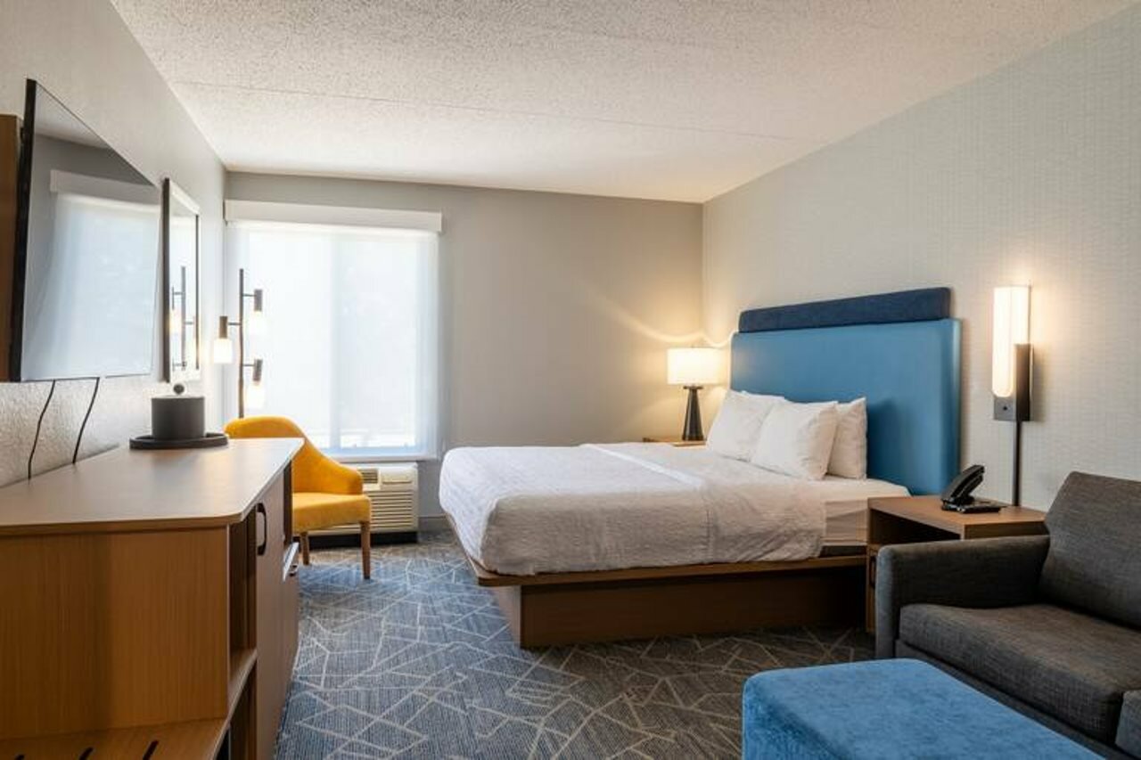 Фото Hampton Inn Portsmouth Central