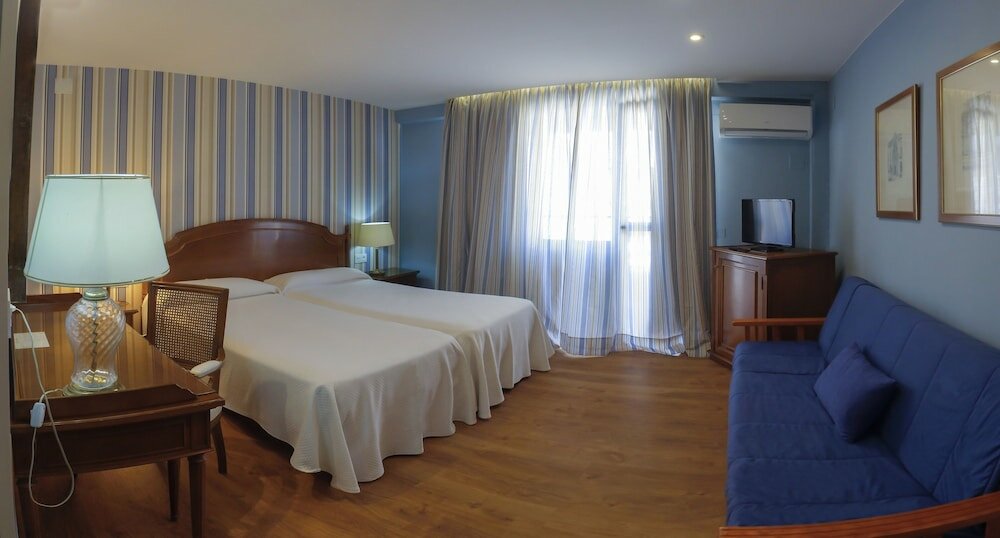 Фото Hotel La Barracuda