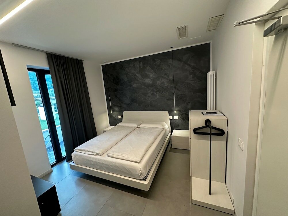 Фото Athos Hotel