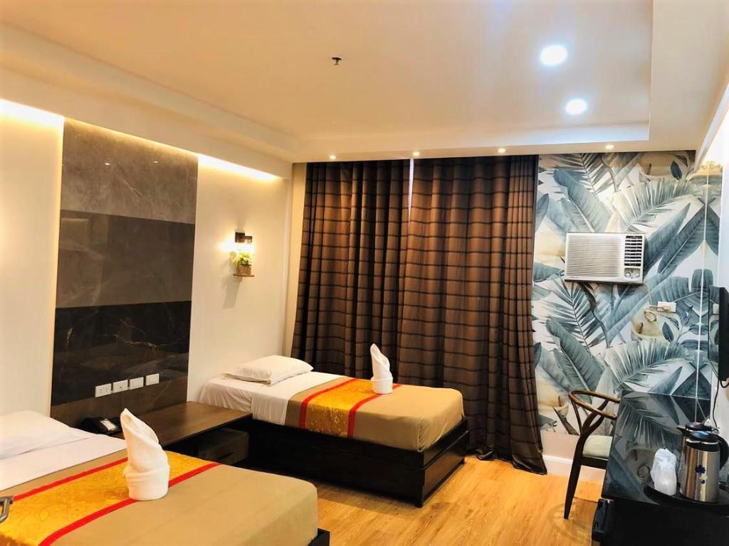 Фото Grand Astoria Hotel