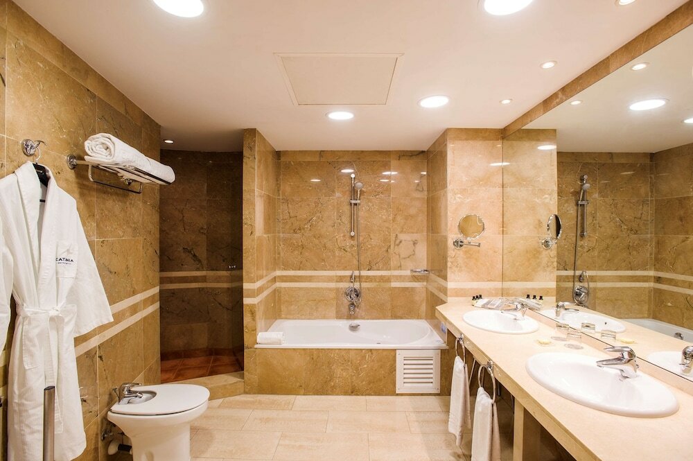 Фото Catalonia Conde de Floridablanca