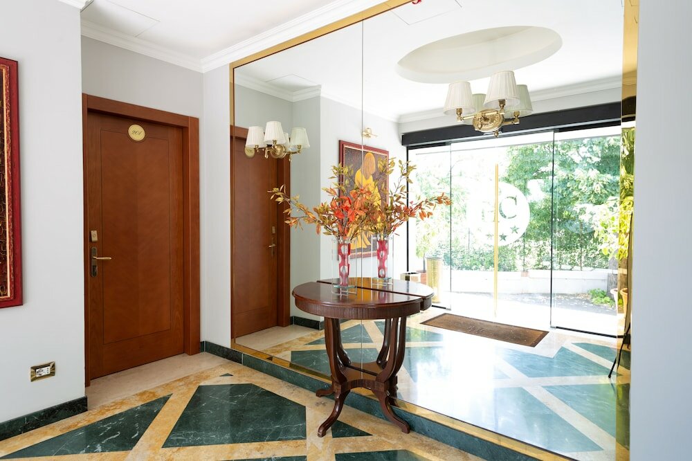 Фото Cervara Park Hotel