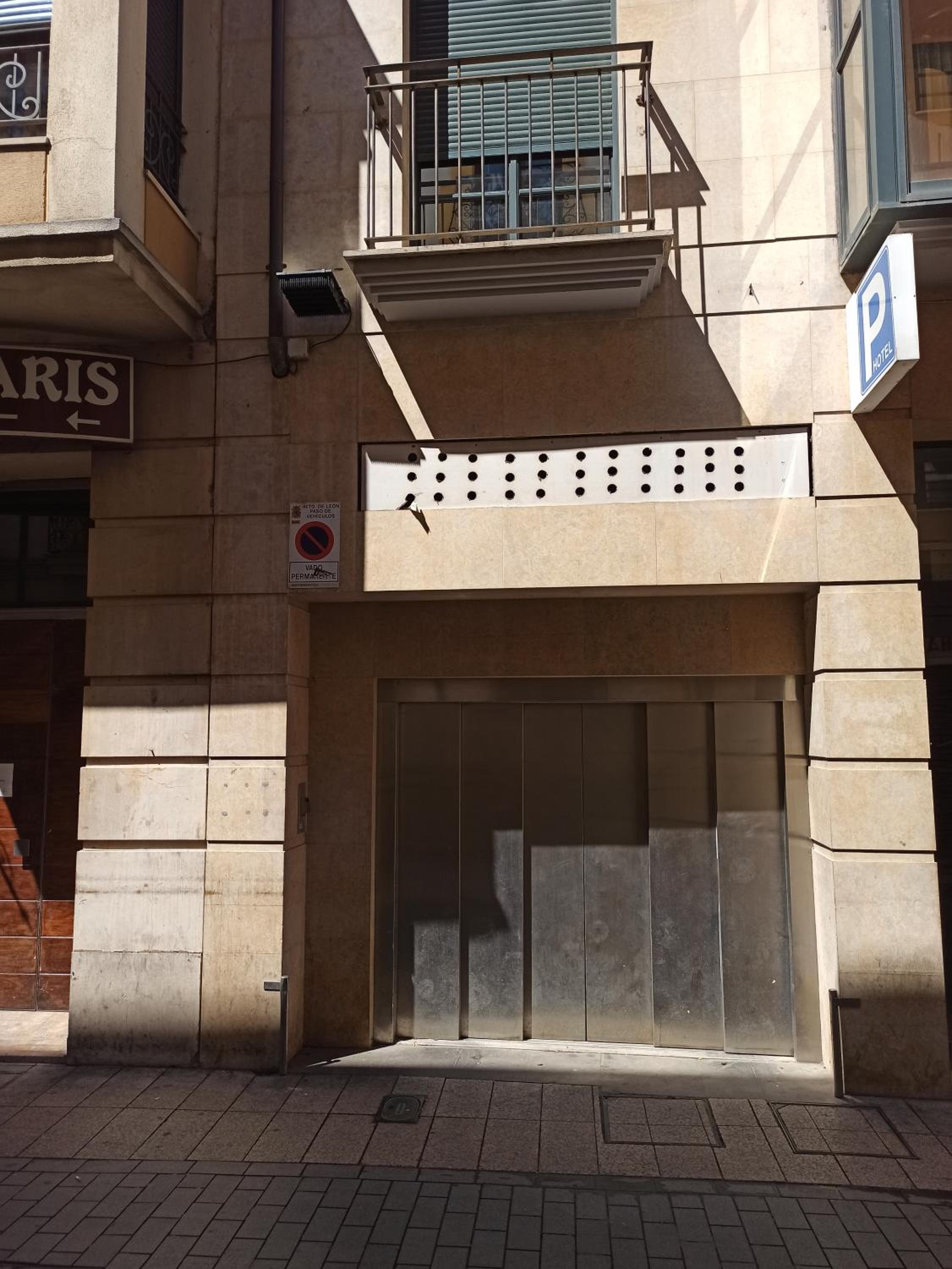 Фото Hotel SPA Paris