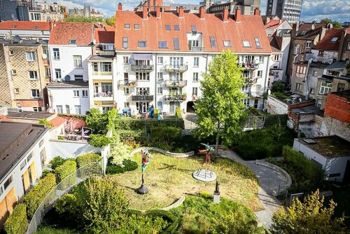 Внешний вид отеля Hostel Van Gogh Brussels в Сен-Жосс-тен-Ноде, фото 1