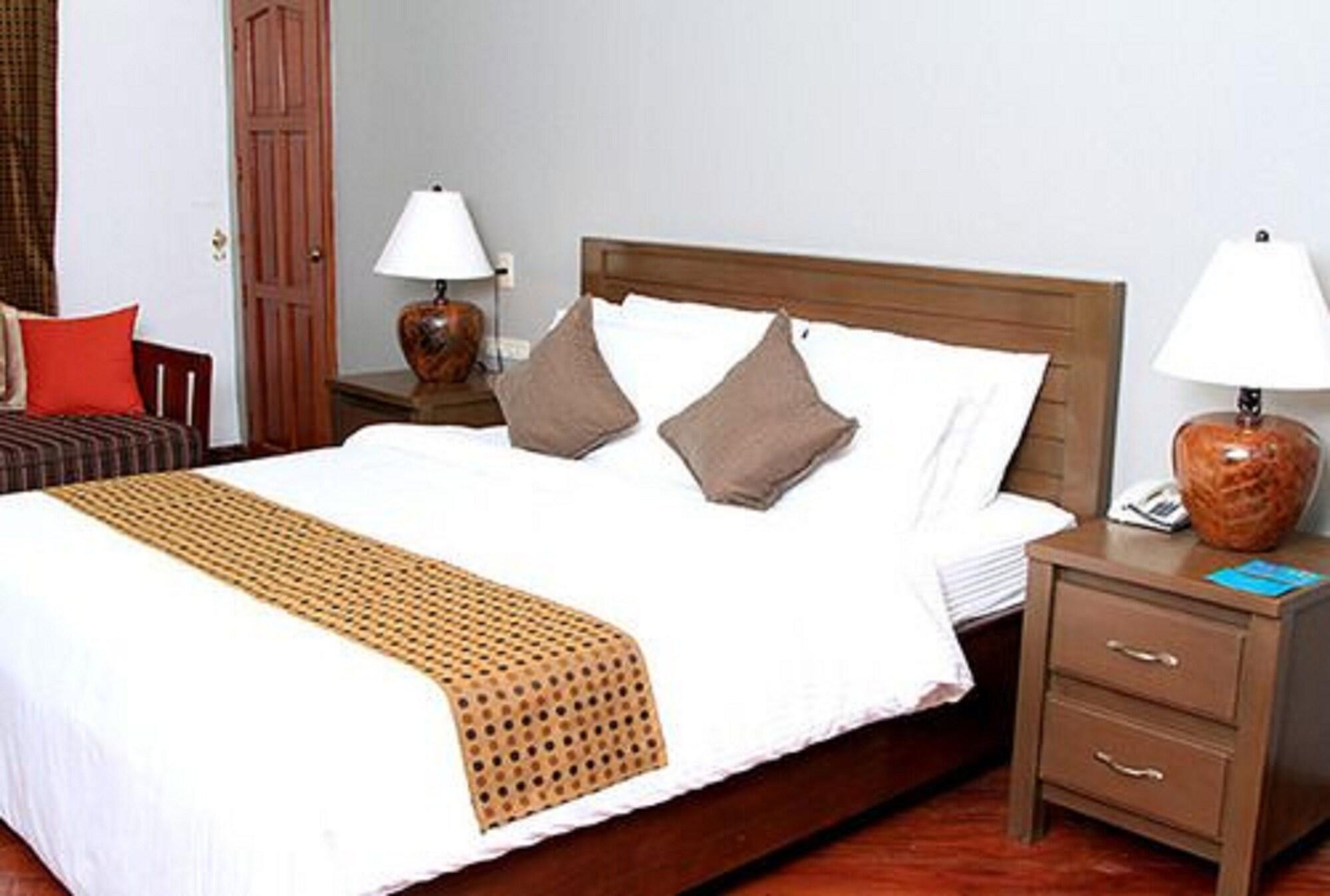 Фото The Inns Bacolod by The Oriental