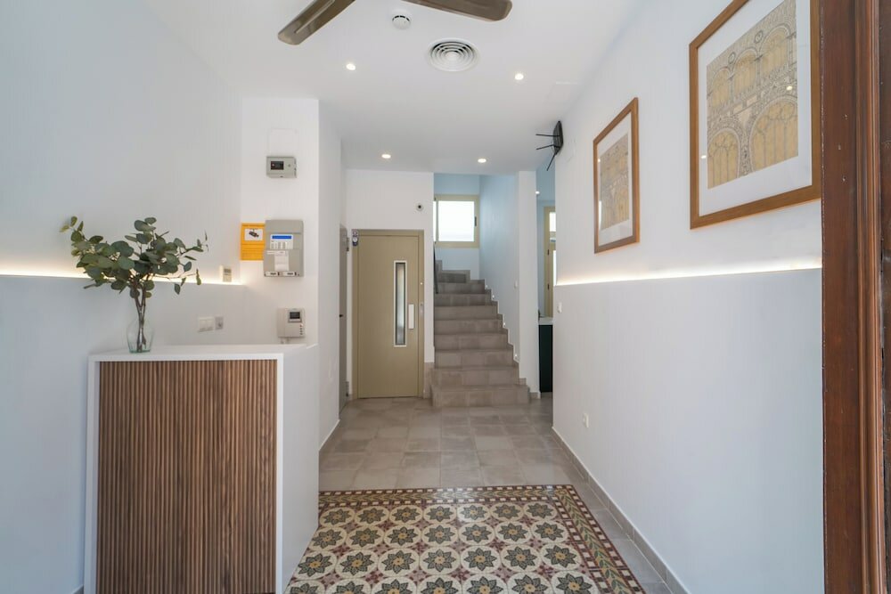 Фото La Siesta Málaga Guesthouse