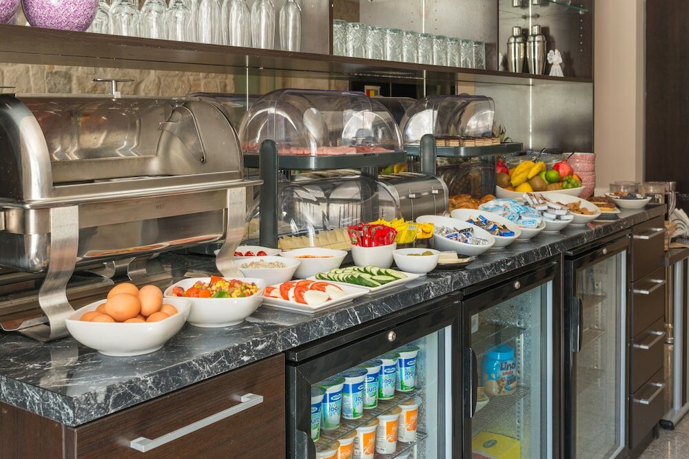 Фото Palace Suites Heritage Hotel – Adults Only