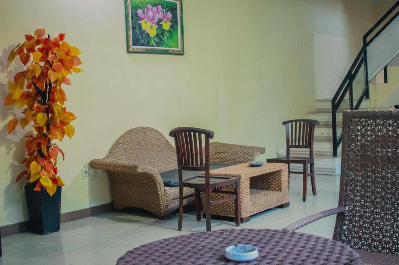 Фото Dedy Beach Inn