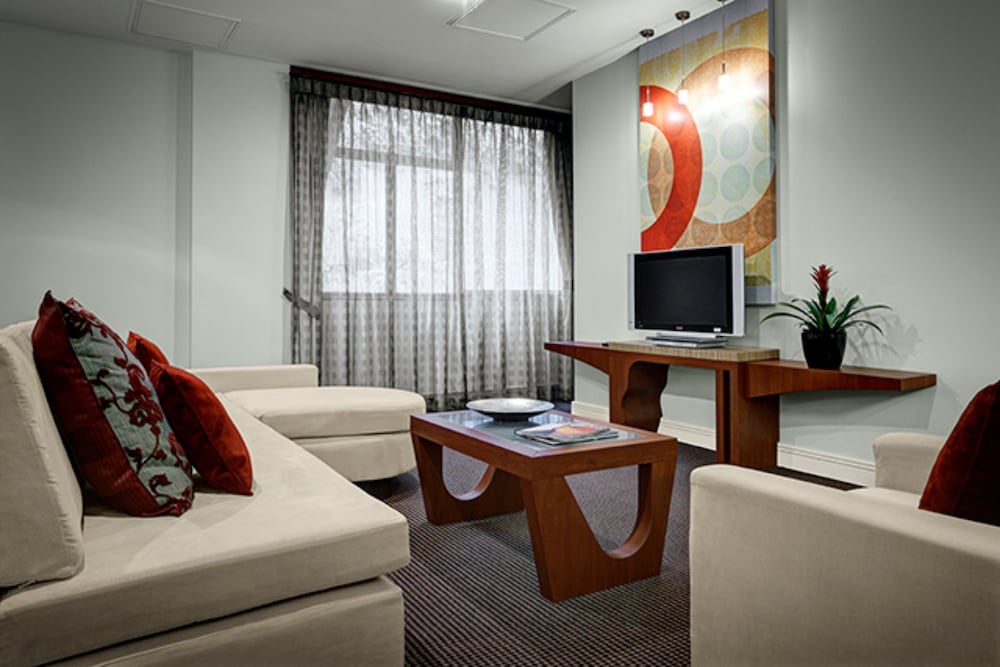 Фото Adina CityLife Wellington