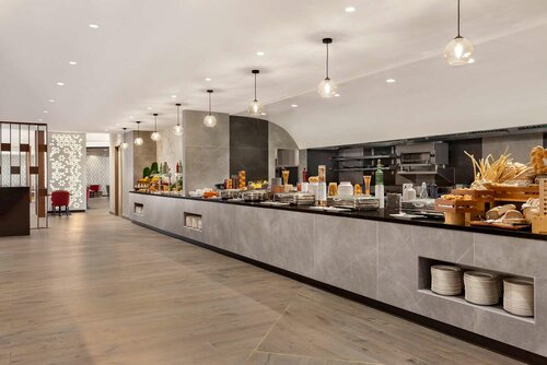 Гостиница Ramada Encore by Wyndham Muscat Al Ghubra в Баушаре