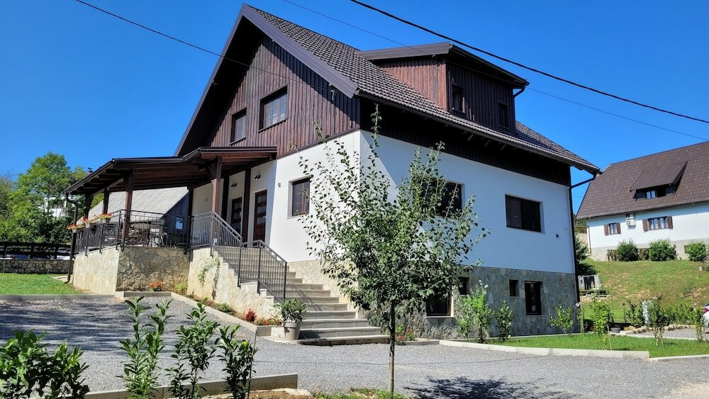 Фото Plitvice Lakes Villa Prica
