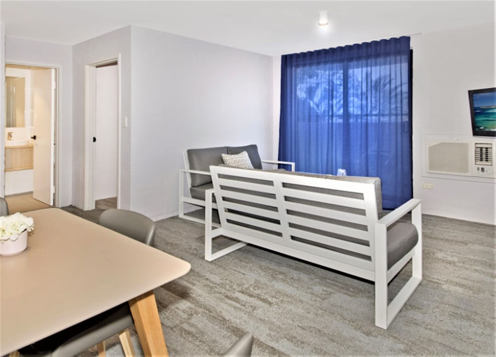 Фото Atrium Hotel Mandurah