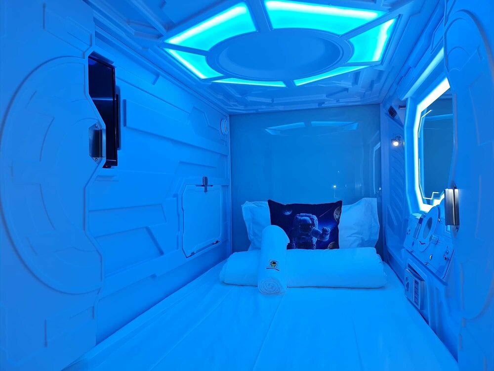 Фото Galaxy Pods Capsule Hotel Boat Quay