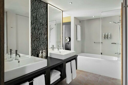 Гостиница Renaissance Zurich Tower Hotel в Цюрихе