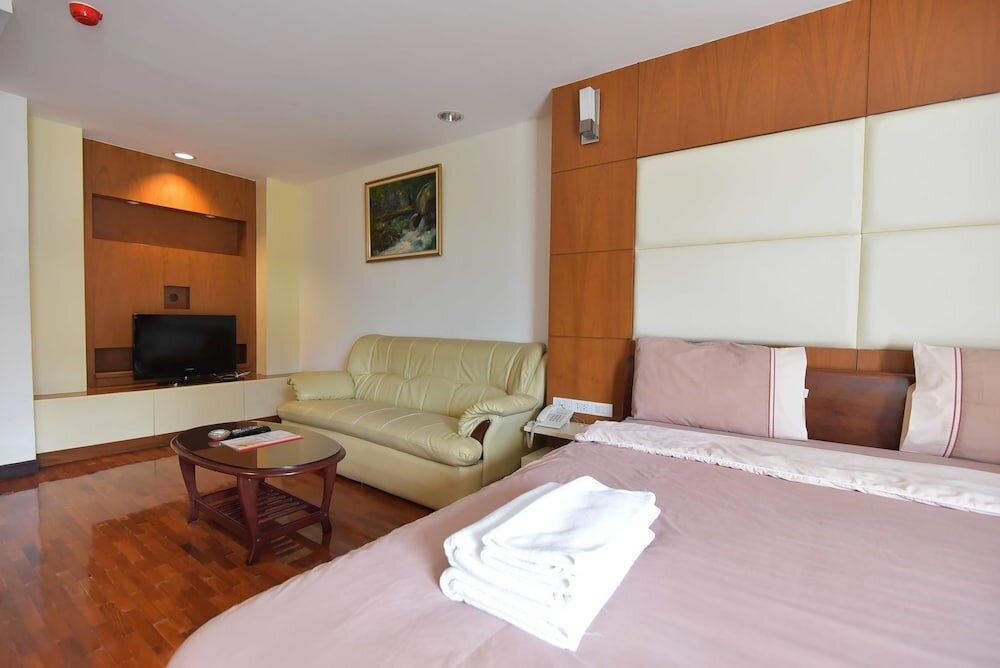 Фото Eight Ville Apartment