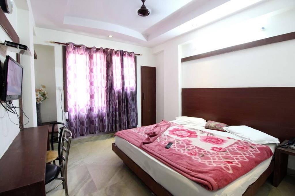 Фото Oyo 7684 Hotel Repose Villa