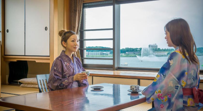 Фото Katayamazu Onsen Kanoya Korakuen